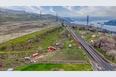 9279 Highway 14, Wishram, WA 98673 - Photo 7