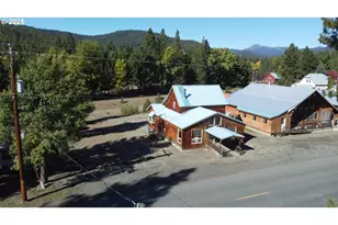 379 Mill St, Sumpter, OR 97877 - Photo 3