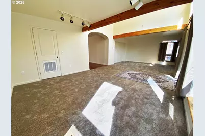 379 Mill St, Sumpter, OR 97877 - Photo 9