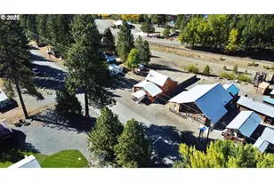 379 Mill St, Sumpter, OR 97877 - Photo 5