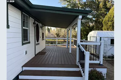 427 Date St, Drain, OR 97435 - Photo 11