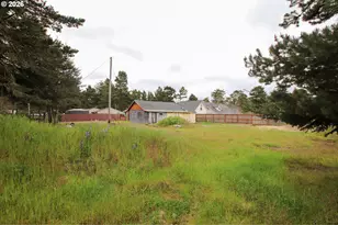 1120 Rhododendron Dr, Florence, OR 97439 - Photo 5