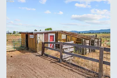 14701 Country Ln, Baker City, OR 97814 - Photo 11