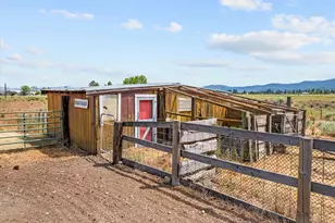14701 Country Ln, Baker City, OR 97814 - Photo 11