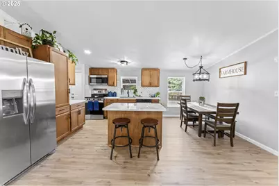 16076 Blackfeather Ln, La Pine, OR 97739 - Photo 13