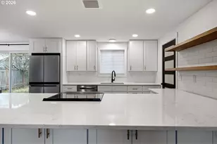 3380 Honeywood St, Eugene, OR 97408 - Photo 13