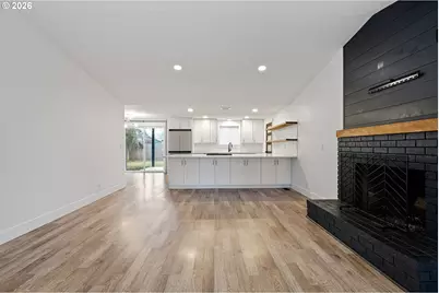 3380 Honeywood St, Eugene, OR 97408 - Photo 9