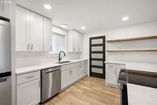 3380 Honeywood St, Eugene, OR 97408 - Photo 17