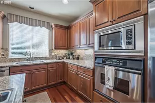 13346 SW Shakespeare St, Tigard, OR 97224 - Photo 9