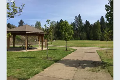 13346 SW Shakespeare St, Tigard, OR 97224 - Photo 33