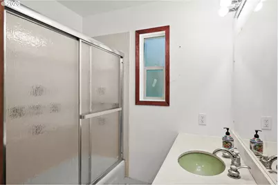 8000 SW Wareham Cir, Portland, OR 97223 - Photo 17