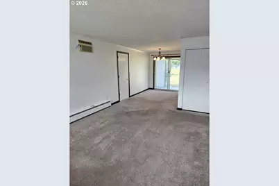 2215 Country Club Ter, Woodburn, OR 97071 - Photo 15