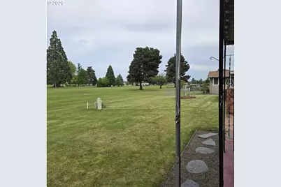 2215 Country Club Ter, Woodburn, OR 97071 - Photo 15