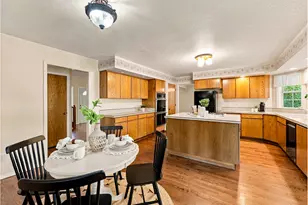 830 NE 157th Ave, Portland, OR 97230 - Photo 11