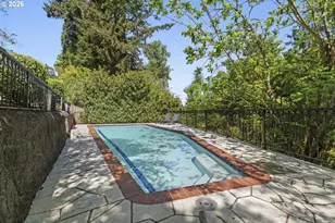 18370 River Edge Ln, Lake Oswego, OR 97034 - Photo 5