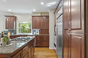18370 River Edge Ln, Lake Oswego, OR 97034 - Photo 15