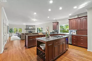 18370 River Edge Ln, Lake Oswego, OR 97034 - Photo 17