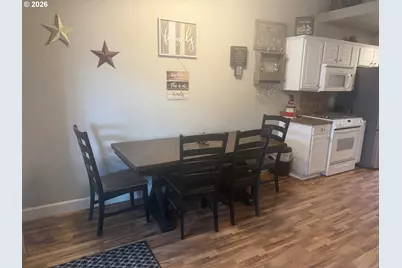 1126 W 6th Ave, Junction City, OR 97448 - Photo 19