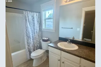 1126 W 6th Ave, Junction City, OR 97448 - Photo 33
