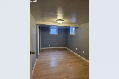 510 NW 11th St, Pendleton, OR 97801 - Photo 17