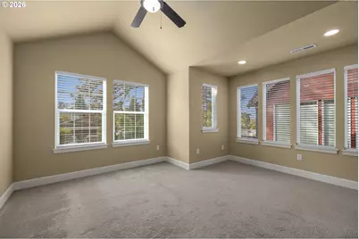 9126 N Seward Ave, Portland, OR 97217 - Photo 25