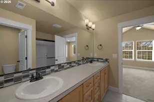 9126 N Seward Ave, Portland, OR 97217 - Photo 29