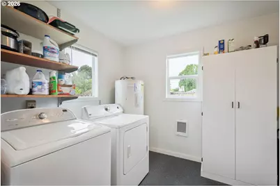 324 Colorado St, Longview, WA 98632 - Photo 17