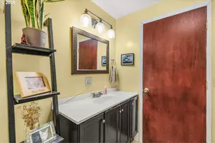 5770 SW Cranberry Ct, Beaverton, OR 97007 - Photo 25