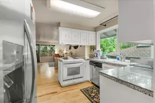 5770 SW Cranberry Ct, Beaverton, OR 97007 - Photo 19
