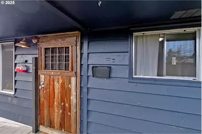 1180 12th St, Springfield, OR 97477 - Photo 7