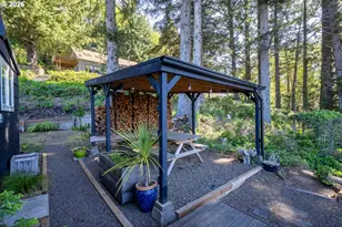 1785 Chinook Ave, Oceanside, OR 97134 - Photo 29