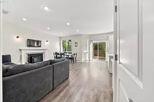 282 SE 28th Ave, Hillsboro, OR 97123 - Photo 5