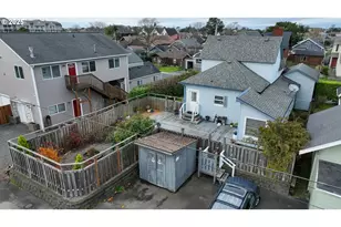 911 1st Ave, Seaside, OR 97138 - Photo 29