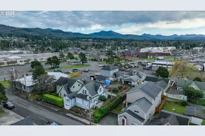 911 1st Ave, Seaside, OR 97138 - Photo 35