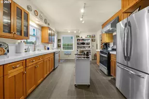 911 1st Ave, Seaside, OR 97138 - Photo 15