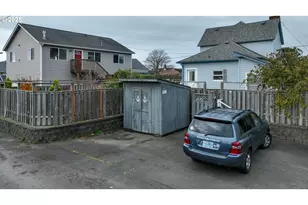 911 1st Ave, Seaside, OR 97138 - Photo 33