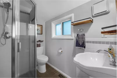 911 1st Ave, Seaside, OR 97138 - Photo 23