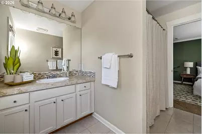 721 NE Roselawn St, Portland, OR 97211 - Photo 21