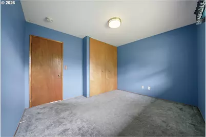 12910 SE Center St, Portland, OR 97236 - Photo 15