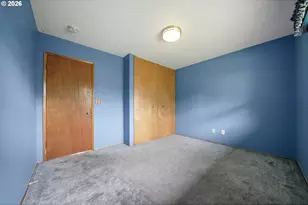 12910 SE Center St, Portland, OR 97236 - Photo 15