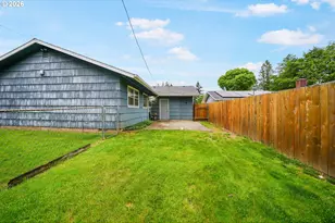 12910 SE Center St, Portland, OR 97236 - Photo 5