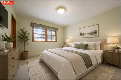 12910 SE Center St, Portland, OR 97236 - Photo 13
