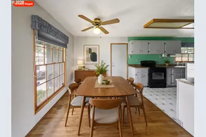 12910 SE Center St, Portland, OR 97236 - Photo 9