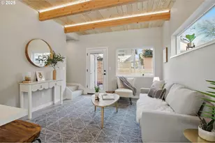 1123 SE Rhone St, Portland, OR 97202 - Photo 11