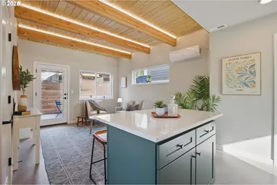 1123 SE Rhone St #B, Portland, OR 97202 - Photo 5