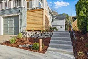 1123 SE Rhone St, Portland, OR 97202 - Photo 21