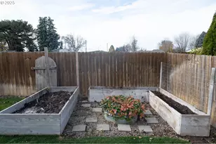 1031 SW Olive Ct, Hermiston, OR 97838 - Photo 15