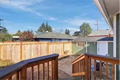 6221 NE Halsey St, Portland, OR 97213 - Photo 25