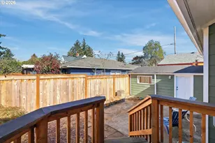 6221 NE Halsey St, Portland, OR 97213 - Photo 25