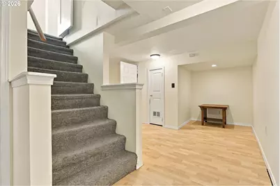 6221 NE Halsey St, Portland, OR 97213 - Photo 17
